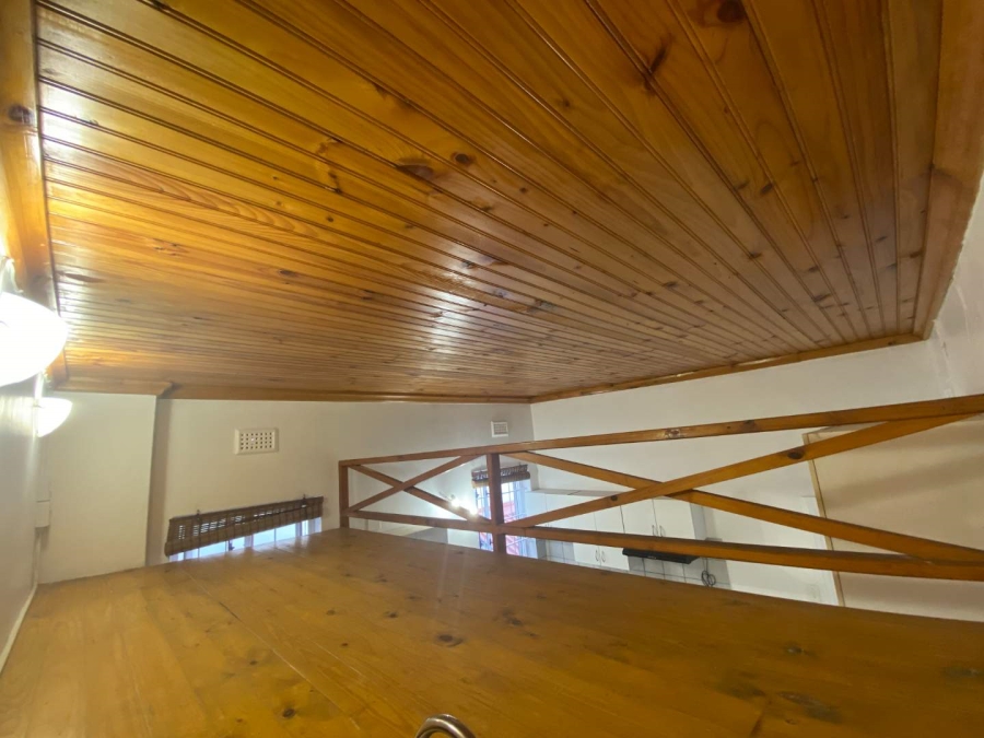 To Let 1 Bedroom Property for Rent in Muizenberg Western Cape